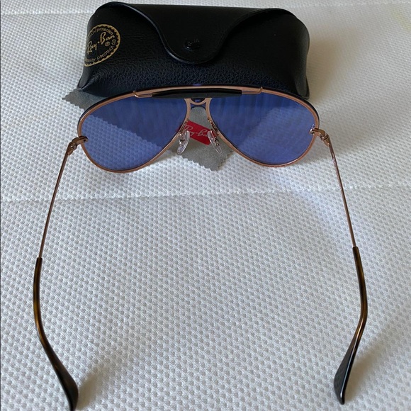Ray Ban Aviator Sunglasses - Picture 3 of 9